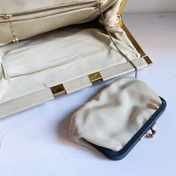 Vintage Ivory  Floral Needlepoint Pretty Cute Top Handle Bag - Picture 10 of 11